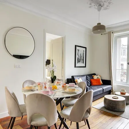 La Plume A Haven Of Peace In Montorgueil Parigi