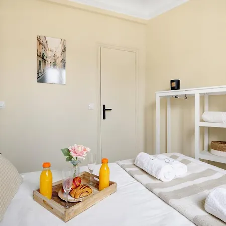 La Plume A Haven Of Peace In Montorgueil Parigi